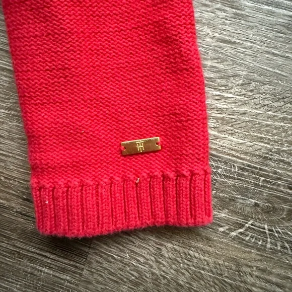 Tommy Hilfiger Cable Knit Crewneck Sweater - Picture 2 of 2